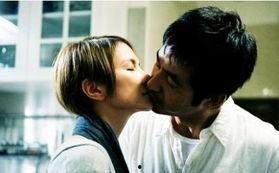 娱乐吃瓜酱吻戏